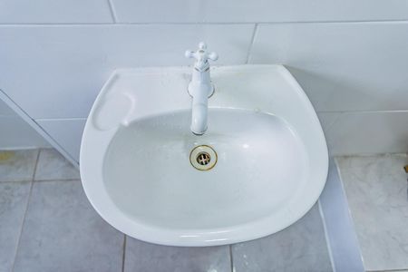 Banheiro de casa para alugar com 1 quarto, 50m² em Parque Sao Luis, São Paulo