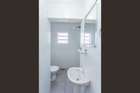 Casa para alugar com 50m², 1 quarto e 1 vaga Casa para alugar com 50m², 1 quarto e 1 vagaBanheiro