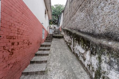 Casa para alugar com 50m², 1 quarto e 1 vaga Casa para alugar com 50m², 1 quarto e 1 vagaQuintal compartilhado
