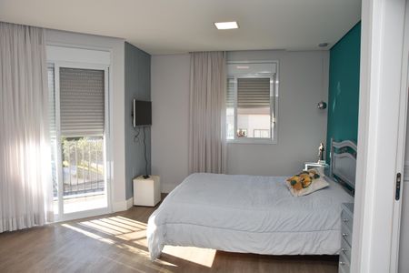Casa de condomínio para alugar com 322m², 4 quartos e 4 vagas Casa de condomínio para alugar com 322m², 4 quartos e 4 vagasSuíte 1