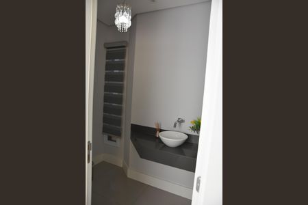 Casa de condomínio para alugar com 322m², 4 quartos e 4 vagas Casa de condomínio para alugar com 322m², 4 quartos e 4 vagasLavabo