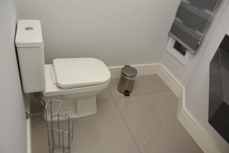 Casa de condomínio para alugar com 322m², 4 quartos e 4 vagas Casa de condomínio para alugar com 322m², 4 quartos e 4 vagasLavabo