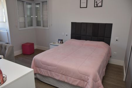 Casa de condomínio para alugar com 322m², 4 quartos e 4 vagas Casa de condomínio para alugar com 322m², 4 quartos e 4 vagasSuite 3