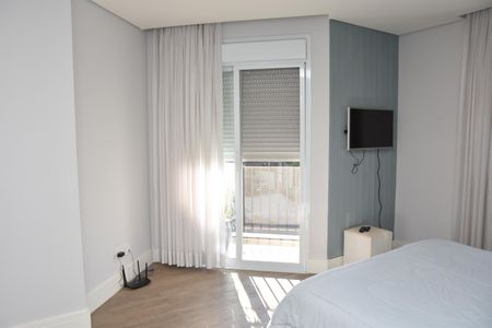 Casa de condomínio para alugar com 322m², 4 quartos e 4 vagas Casa de condomínio para alugar com 322m², 4 quartos e 4 vagasSuíte 1