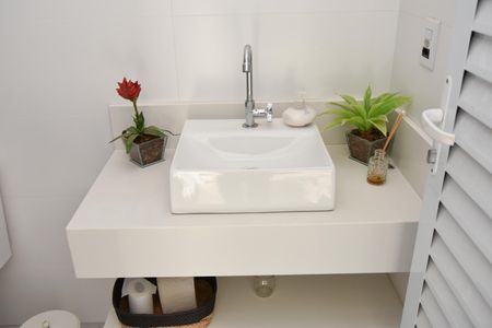Casa de condomínio para alugar com 322m², 4 quartos e 4 vagas Casa de condomínio para alugar com 322m², 4 quartos e 4 vagasbanheiro do espaço Gourmet