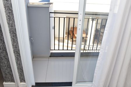Casa de condomínio para alugar com 322m², 4 quartos e 4 vagas Casa de condomínio para alugar com 322m², 4 quartos e 4 vagasvaranda da suite 2