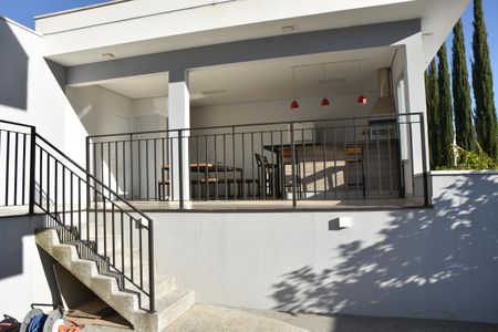 Casa de condomínio para alugar com 322m², 4 quartos e 4 vagas Casa de condomínio para alugar com 322m², 4 quartos e 4 vagasEspaço gourmet e churrasqueira