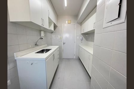 Apartamento para alugar com 65m², 2 quartos e 2 vagas Apartamento para alugar com 65m², 2 quartos e 2 vagasCozinha
