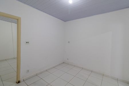 Casa para alugar com 76m², 1 quarto e sem vaga Casa para alugar com 76m², 1 quarto e sem vagaSala
