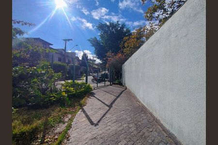 Garagem de casa de condomínio para alugar com 3 quartos, 350m² em Bairro dos Casa, São Bernardo do Campo