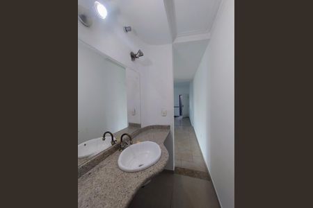 Casa de condomínio à venda com 350m², 3 quartos e 2 vagas Casa de condomínio à venda com 350m², 3 quartos e 2 vagasLavabo