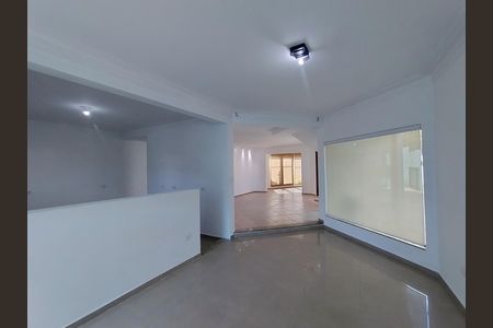 Casa de condomínio à venda com 350m², 3 quartos e 2 vagas Casa de condomínio à venda com 350m², 3 quartos e 2 vagasSala