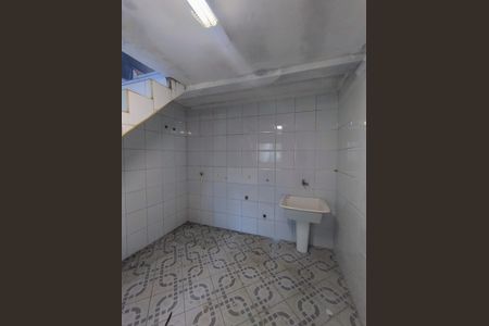 Casa de condomínio à venda com 350m², 3 quartos e 2 vagas Casa de condomínio à venda com 350m², 3 quartos e 2 vagasÁrea de Serviço