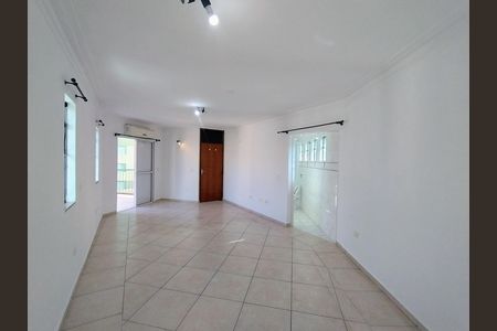 Casa de condomínio à venda com 350m², 3 quartos e 2 vagas Casa de condomínio à venda com 350m², 3 quartos e 2 vagasQuarto 1 - Suíte