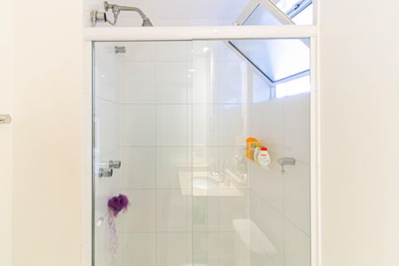 Apartamento à venda com 66m², 2 quartos e 1 vaga Apartamento à venda com 66m², 2 quartos e 1 vagaBanheiro
