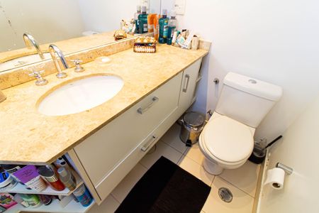 Apartamento à venda com 66m², 2 quartos e 1 vaga Apartamento à venda com 66m², 2 quartos e 1 vagaBanheiro da Suíte