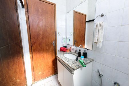 Apartamento à venda com 43m², 2 quartos e 1 vaga Apartamento à venda com 43m², 2 quartos e 1 vagaBanheiro