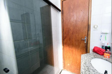 Apartamento à venda com 43m², 2 quartos e 1 vaga Apartamento à venda com 43m², 2 quartos e 1 vagaBanheiro