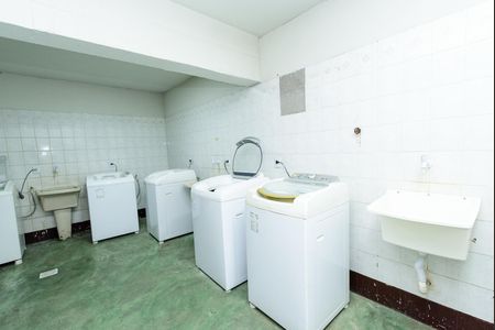Apartamento à venda com 43m², 2 quartos e 1 vaga Apartamento à venda com 43m², 2 quartos e 1 vagaLavanderia