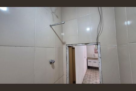 Casa para alugar com 70m², 1 quarto e 1 vaga Casa para alugar com 70m², 1 quarto e 1 vagaBanheiro