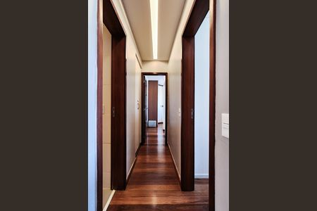 Apartamento à venda com 78m², 2 quartos e 1 vaga Apartamento à venda com 78m², 2 quartos e 1 vagaCorredor