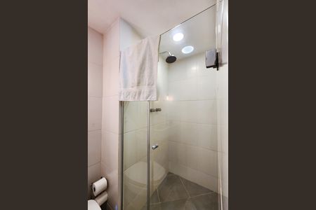 Apartamento à venda com 78m², 2 quartos e 1 vaga Apartamento à venda com 78m², 2 quartos e 1 vagaBanheiro Social