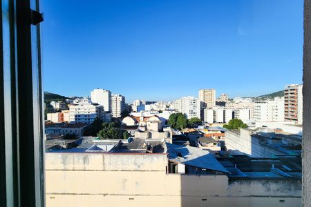 Apartamento à venda com 78m², 2 quartos e 1 vaga Apartamento à venda com 78m², 2 quartos e 1 vagaVista da Suíte