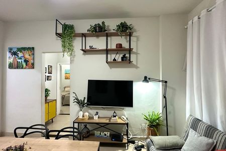Apartamento para alugar com 64m², 2 quartos e 1 vaga