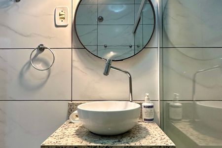 Apartamento para alugar com 64m², 2 quartos e 1 vaga