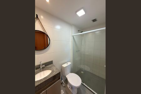 Banheiro 1 de apartamento à venda com 2 quartos, 55m² em Taquara, Rio de Janeiro