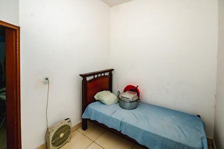 Casa à venda com 240m², 4 quartos e 2 vagasSuíte