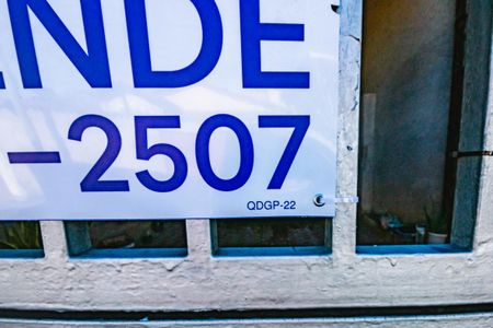 Casa à venda com 240m², 4 quartos e 2 vagasPlaca