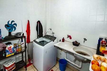 Área de serviço de casa à venda com 4 quartos, 240m² em Alípio de Melo, Belo Horizonte