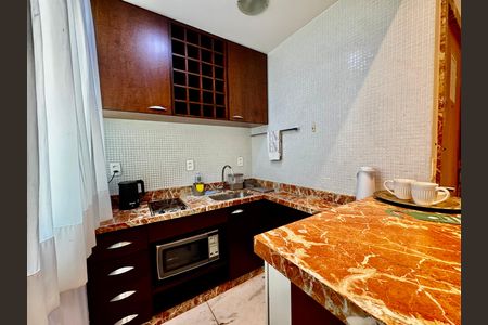 Apartamento para alugar com 32m², 1 quarto e 1 vaga