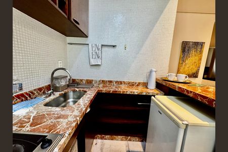 Apartamento para alugar com 32m², 1 quarto e 1 vaga