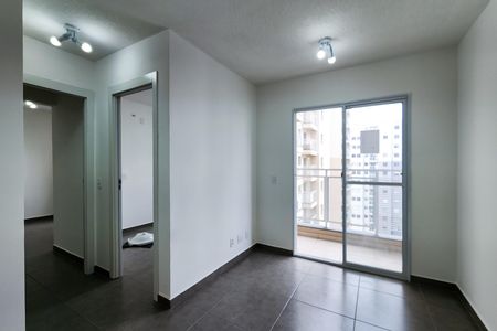 Sala  de apartamento para alugar com 2 quartos, 42m² em Santo Cristo, Rio de Janeiro