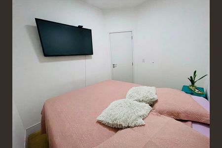 Quarto de apartamento à venda com 2 quartos, 110m² em Jardim do Estádio, Santo André