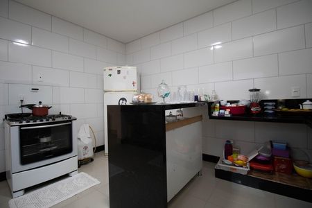 Cozinha de casa à venda com 2 quartos, 350m² em 0, Brasília