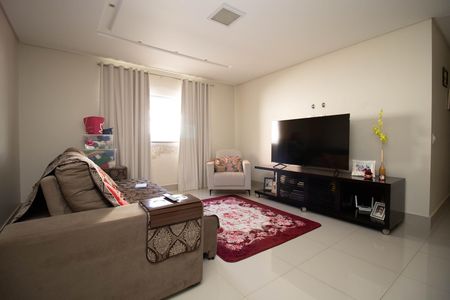 Casa à venda com 350m², 2 quartos e 3 vagas Casa à venda com 350m², 2 quartos e 3 vagasSala 2