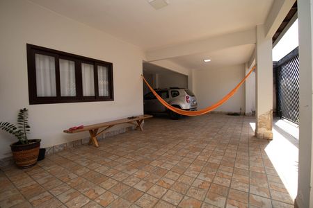 Garagem de casa à venda com 2 quartos, 350m² em 0, Brasília