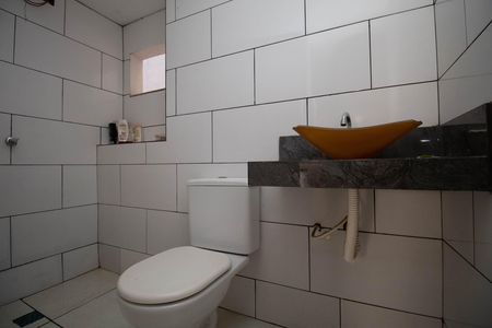 Casa à venda com 350m², 2 quartos e 3 vagas Casa à venda com 350m², 2 quartos e 3 vagasBanheiro