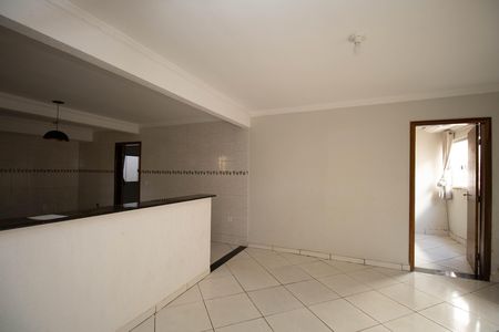 Casa à venda com 350m², 2 quartos e 3 vagas Casa à venda com 350m², 2 quartos e 3 vagasSala 4
