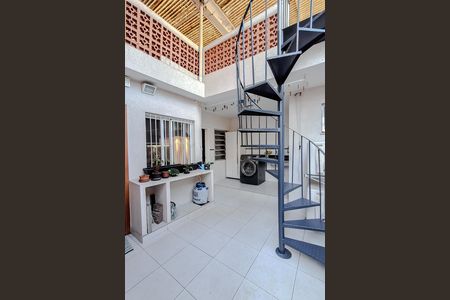 Casa à venda com 170m², 3 quartos e 3 vagas Casa à venda com 170m², 3 quartos e 3 vagasÁrea de Serviço