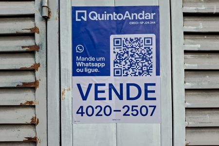 Casa à venda com 170m², 3 quartos e 3 vagas Casa à venda com 170m², 3 quartos e 3 vagasPlaquinha
