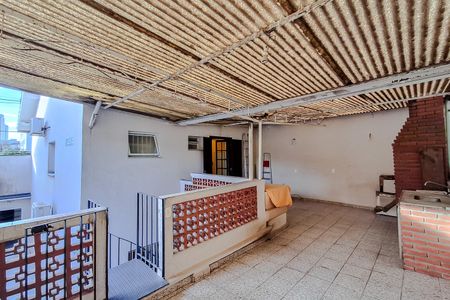 Casa à venda com 170m², 3 quartos e 3 vagas Casa à venda com 170m², 3 quartos e 3 vagasChurrasqueira