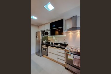 Casa à venda com 170m², 3 quartos e 3 vagas Casa à venda com 170m², 3 quartos e 3 vagasCozinha