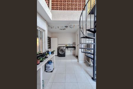 Casa à venda com 170m², 3 quartos e 3 vagas Casa à venda com 170m², 3 quartos e 3 vagasÁrea de Serviço
