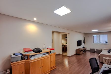 Casa à venda com 170m², 3 quartos e 3 vagas Casa à venda com 170m², 3 quartos e 3 vagasSala