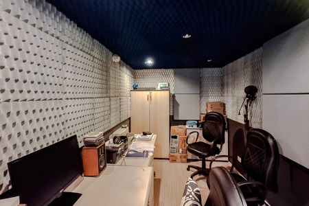 Escritório de casa à venda com 3 quartos, 170m² em Jardim da Gloria, São Paulo
