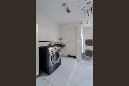 Casa à venda com 170m², 3 quartos e 3 vagas Casa à venda com 170m², 3 quartos e 3 vagasÁrea de Serviço
